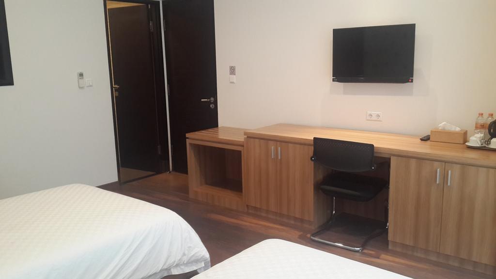 Dago Teuku Angkasa 14 Hotel Bandung Phòng bức ảnh